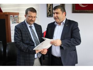 ERDEMİR İşçilerinden Zonguldak Spor’a 30 Bin TL Destek