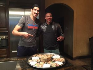 Enes Kanter Westbrook'a maklube yedirdi