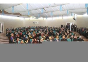 Erzincan Belediyesi Meslek Edindirme Kurslarına Devam Ediyor