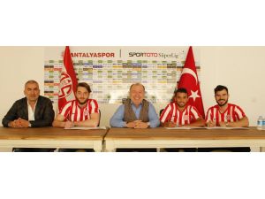 Antalyaspor, ara transfer döneminde 11 oyuncu aldı