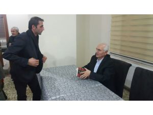 İhsan Atasoy'dan Fethullah Gülen Hocaefendi'ye 'Konuşan Adam' şiiri