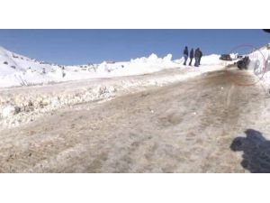 Kar Motoru Devrildi, AK Partili Vekiller Kazayı Ucuz Atlattı
