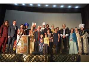 Sultan Harem Taht Kösem Tiyatro Oyunu Tekirdağ’da Sahnelendi