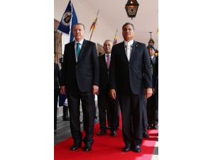 Cumhurbaşkanı Erdoğan, Ekvador’da Resmi Törenle Karşılandı