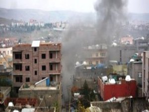 Cizre'deki Yangının Detayları! 9 PKK'lı Öldürüldü, Teröristler Binayı Ateşe Verdi