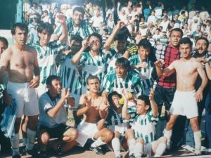 Salihlili Futbolcu Veli Özdemir Futbolu Bıraktı