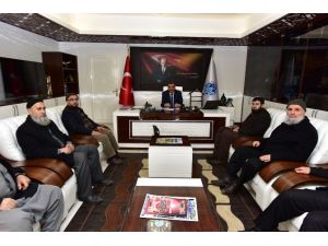 Semerkant Vakfı Malatya Gönüllüleri Derneği, Gürkan’ı Ziyaret Etti