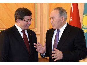 Davutoğlu'nu kabul eden Nazarbayev: Rusya-Türkiye krizi bize büyük sorun oldu