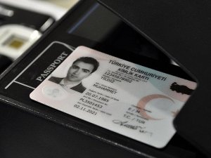 Türkiye çipli kimlik kartlarına hazırlanıyor