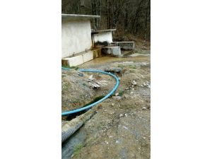 Kanalizasyon Suları Çeşmenin Önüne Akıyor