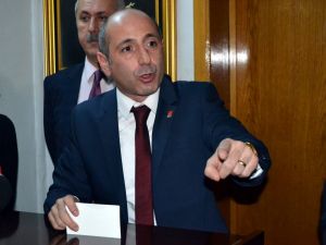 "Maraşlılar'dan Başbakan'a zarar gelmez, yüz korumayla gezmesine gerek yok"
