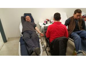 67 Fabrika Çalışanından Kızılay’a Kan Bağışı