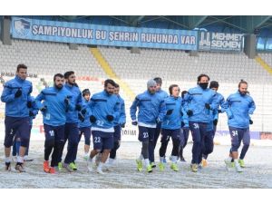 Bb Erzurumspor Teknik Direktör Yıldırım: "Rakip Kim Olursa Olsun Kazanacağız"