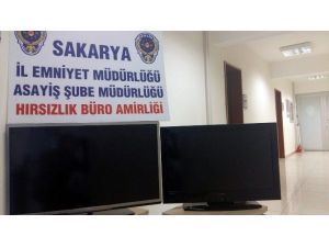 Led TV Hırsızları Kıskıvrak Yakalandı