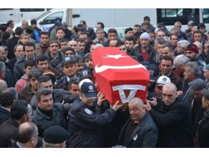 Oğlu Tarafından Öldürülen Polis İçin Cenaze Töreni Düzenlendi