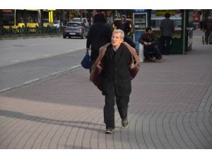 Bursa’da Lodos Yürümeyi Bile Zorlaştırıyor