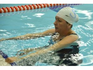 Engelliler Su Sporlarında Başarıya Kulaç Attı