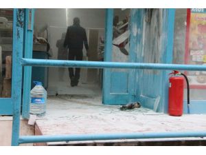 Nusaybin'de müşteri dolu markete molotofkokteyli saldırısı
