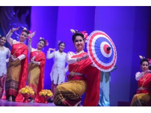 Tayland'da Uluslararası Dil ve Kültür Festivali coşkusu