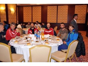 Yozgatspor Ve Sorgun Belediyespor’a Moral Yemeği