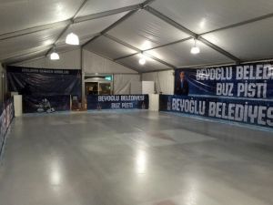Beyoğlu Belediyesi Buz Pisti Açıldı