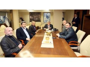 Başkan Karaosmanoğlu, Gebze İmam Hatip Lisesi İdarecilerini Ağırladı