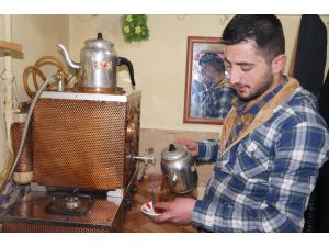 Şehit ve gazi yakınlarına ücretsiz çay ve kahvaltı hizmeti veriyor