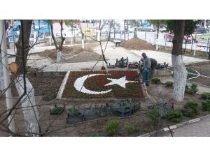 Saruhanlı’da Türk Bayrağı Çiçek Açtı