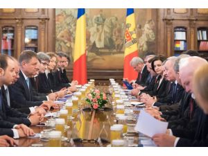 Moldova'ya kredi için reform şartı