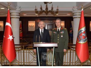 Kılıçdaroğlu'ndan Genelkurmay Başkanı Akar'a taziye ziyareti