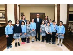 Merzifon Atatürk İlkokulu’ndan Vali Çomaktekin’e Ziyaret