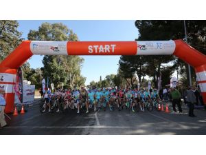 1. Uluslararası Kuzey Kıbrıs Bisiklet Turu start aldı