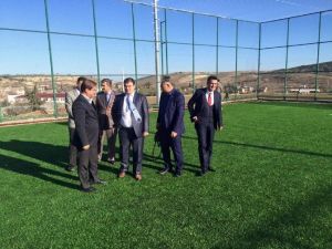Köseceli Belediyesi Sentetik Futbol Sahasının Yapımı Tamamlandı