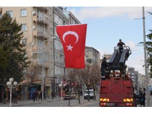 Ereğli Belediyesi 3 Bin Adet Bayrak Dağıttı