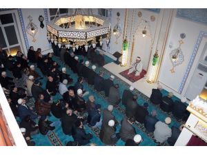 Başkan Hasan Can, Sabah Namazında Cemaatle Buluştu