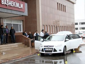 Diyarbakır’da başhekime silahlı saldırı: 4 yaralı