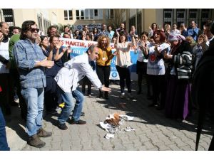 Ege Üniversitesi çalışanları kreş zammını protesto etti