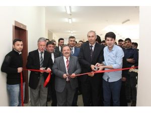 BEÜ’de Elektrik Elektronik Mühendisliği Bölüm Laboratuvarları Açıldı
