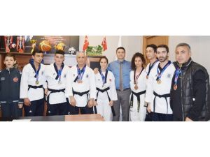 Taekwondoculardan Ökkeş Demir’e Ziyaret