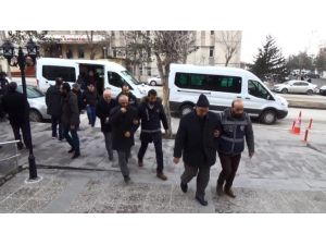 Erzurum’da Fetö/pdy Operasyonunda Gözaltına Alınan 30 Kişi Adliyede