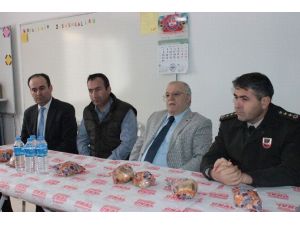 Kırşehir Valisi Necati Şentürk Cansel’in Ailesini Ziyaret Etti