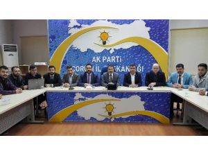 AK Parti İl Başkanı Bekiroğlu, Gençlerle Buluştu