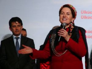 Meral Akşener: Türkiye'yi yönetmeye geliyoruz