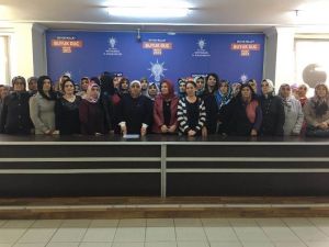 AK Partili Kadınlar Hocalı Katliamını Andı