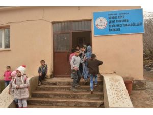 Ankara’dan Sınırdaki Öğrencilere Yardım