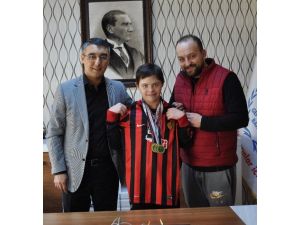 Özel Sporcu Eskişehir’e 4 Madalya Getirdi