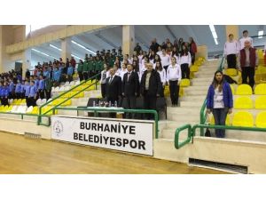 Burhaniye’de Anadolu Yıldızlar Voleybol Ligi Yarı Finali