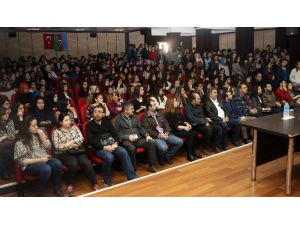 KBÜ’de ‘Hocalı Katliamının Gerçeği Ve Ermeniler” Konulu Konferans