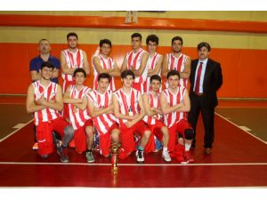 Özel Kahramankent Basketbol Takımı şampiyon oldu