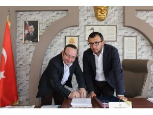 Umurbey Belediyesinde Toplu İş Sözleşmesi İmzalandı